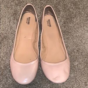 Mossimo Flats